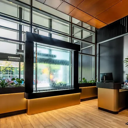 Embassy Suites By Hilton - Montreal-2
